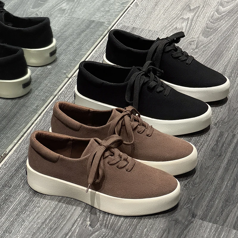 

2025 New Trendy Couple Sneakers with Summer Niche Design Casual Trendy Shoes Men Shoes Sneakers Tênis Couro Masculino