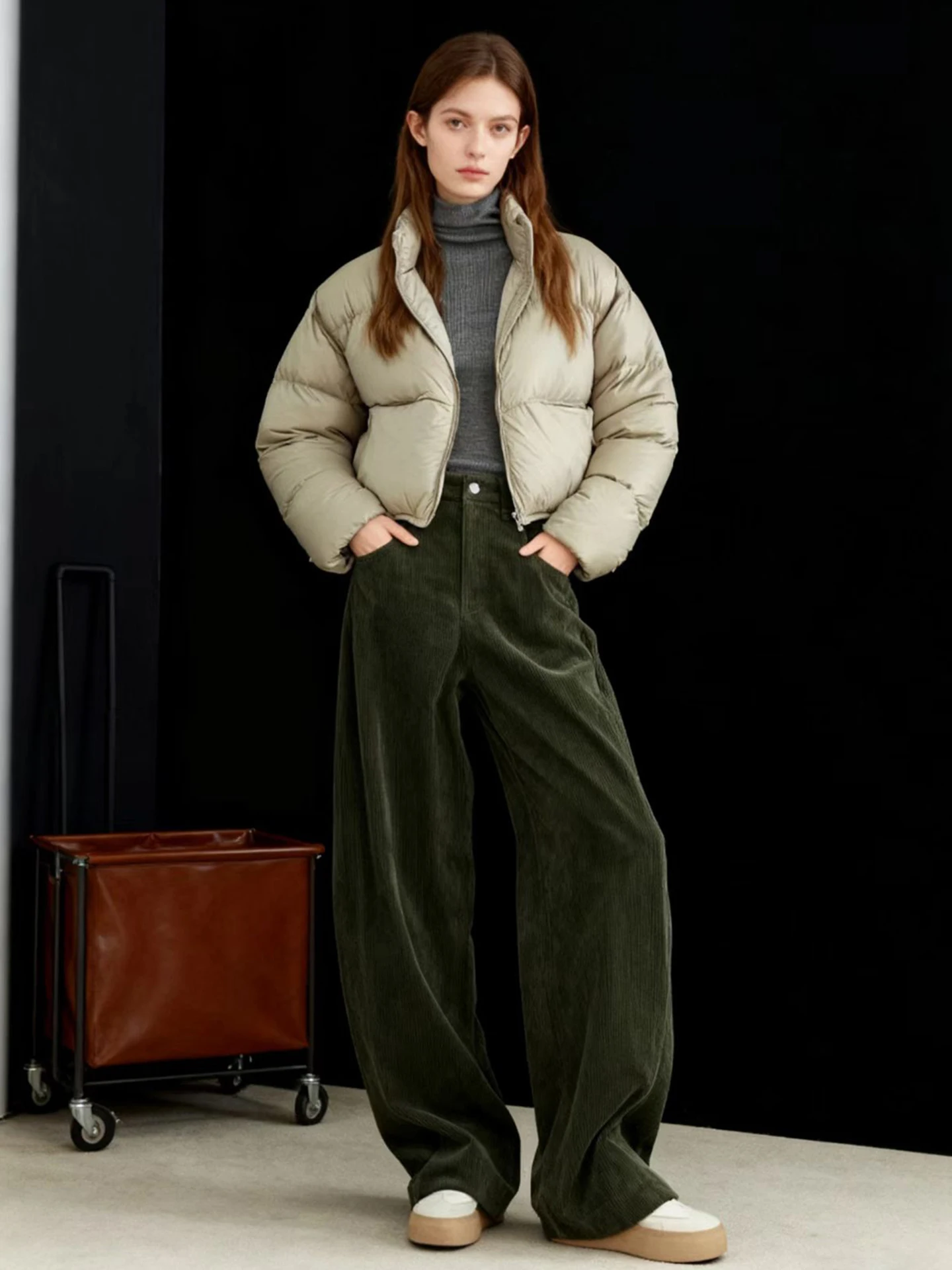 

HUAAPPUW Retro Thi Warm Corduroy Wide Leg Pants Loose Casual Pants Women's Autumn Winter New Sle High Waist Button Closure