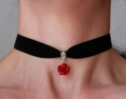 Żywiczny naszyjnik z kwiatem Naszyjnik z czerwoną różą Biżuteria Choker Wisiorek