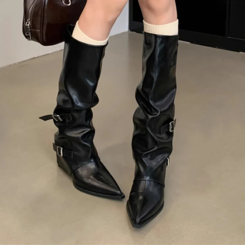 أحذية كومة مطوية بإبزيم مدبب، أحذية فارس على طراز فاسق، أحذية بناتي عصرية ذات كعب متوسط، أحذية عالية الساق