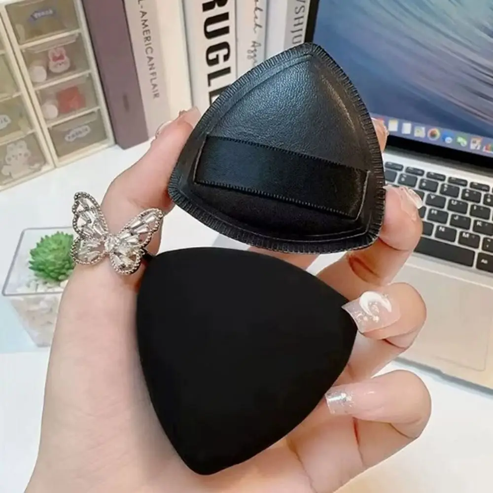 Black Triangle Powder Portable Dual-Use Lightweight Air Cushion Puff Dry Wet Use Soft Concealer Makeup Cosmetic Applicator Tools