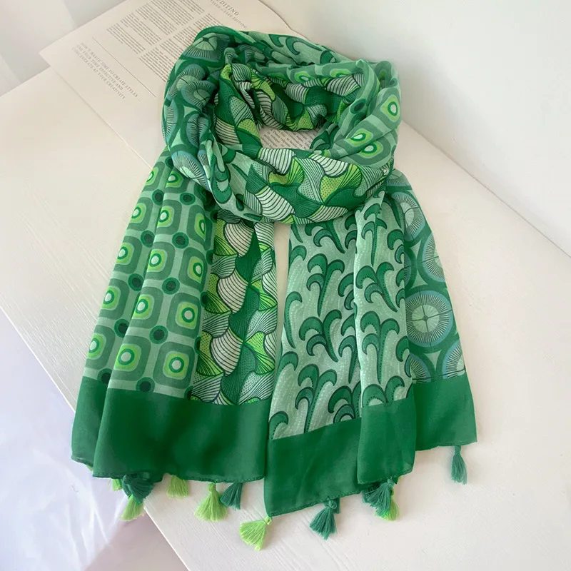 

2023 New Green Flower Pattern Tassel Scarf Shawls Soft Long Women Floral Beach Wrap Hijab Scarves Free Shipping