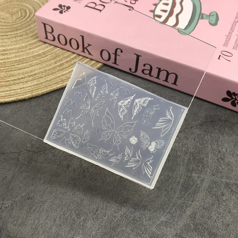 แม่พิมพ์ซิลิโคนลายการ์ตูนผีเสื้อสำหรับประดับเล็บ 1 ชิ้น อุปกรณ์ตกแต่งเล็บ DIY สำหรับทำเล็บ