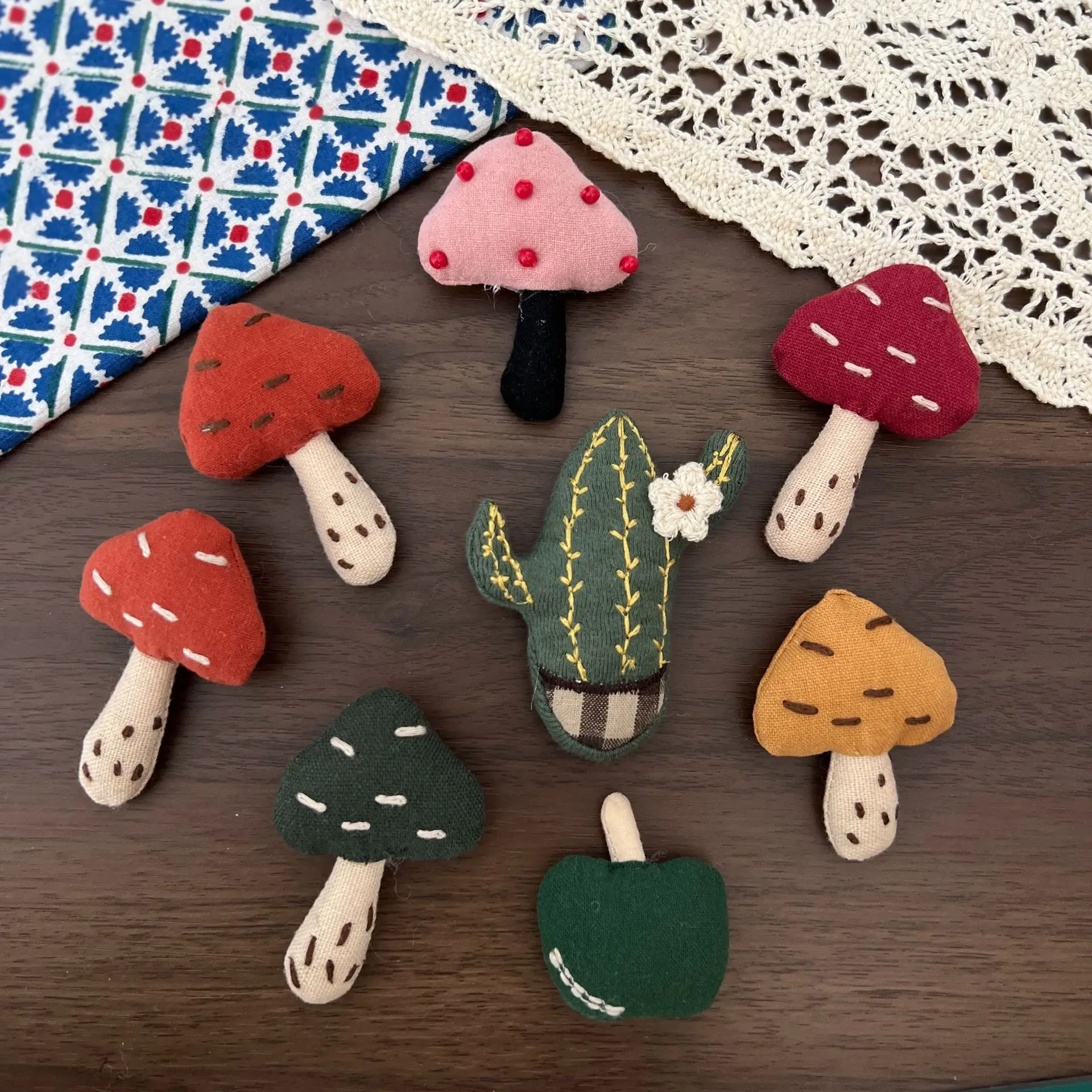 Brooch Pin DIY Accessory Cartoon Mushroom Cotton Filled Dimensional Clothing Decor Handmade Semi Finished Lightweight Multicolor