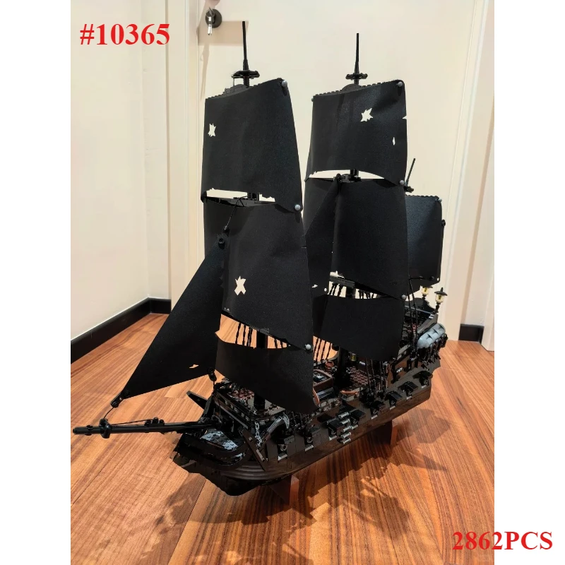 

Набор строительных блоков «Черный пиратский парусник» 10365, совместимый с деталями Lego, идеально подходит для рождественских подарков, 2862 детали.