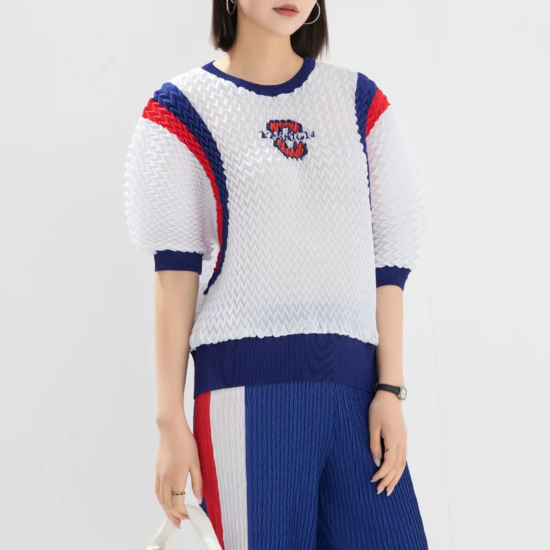 

Miyake Pleated Printed Contrast T-shirt Women's 2024 Spring New Handmade V-pleat Round Neck Sweatshirt Loose Pullover Top