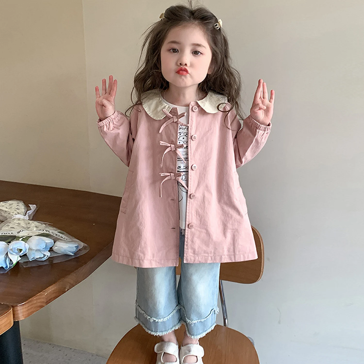 

Весенне-осенняя одежда для маленьких детей, одежда для девочек, длинные ветровки, пальто для девочек, детские тканевые свободные повседневные плащи с бантом