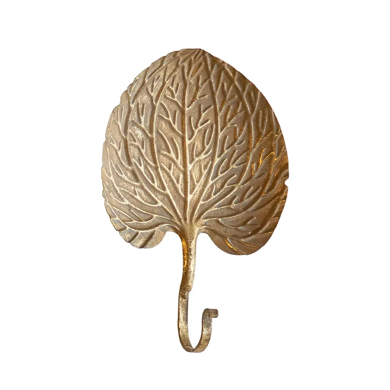 

Retro old pendant European wrought iron hook metal leaf shape wall decoration wedding studio shooting props