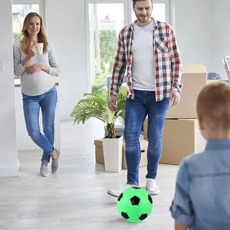 サイレントサッカー軽量低ノイズフォームサッカーボール子供アウトドアスポーツホームトレーニングバウンス静かなボール