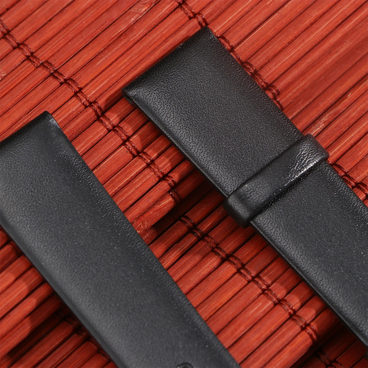 

Durable Ultrathin Dark Brown Cattlehide Watch Band Adjustable Tabby Style Strap 18mm Quick Release