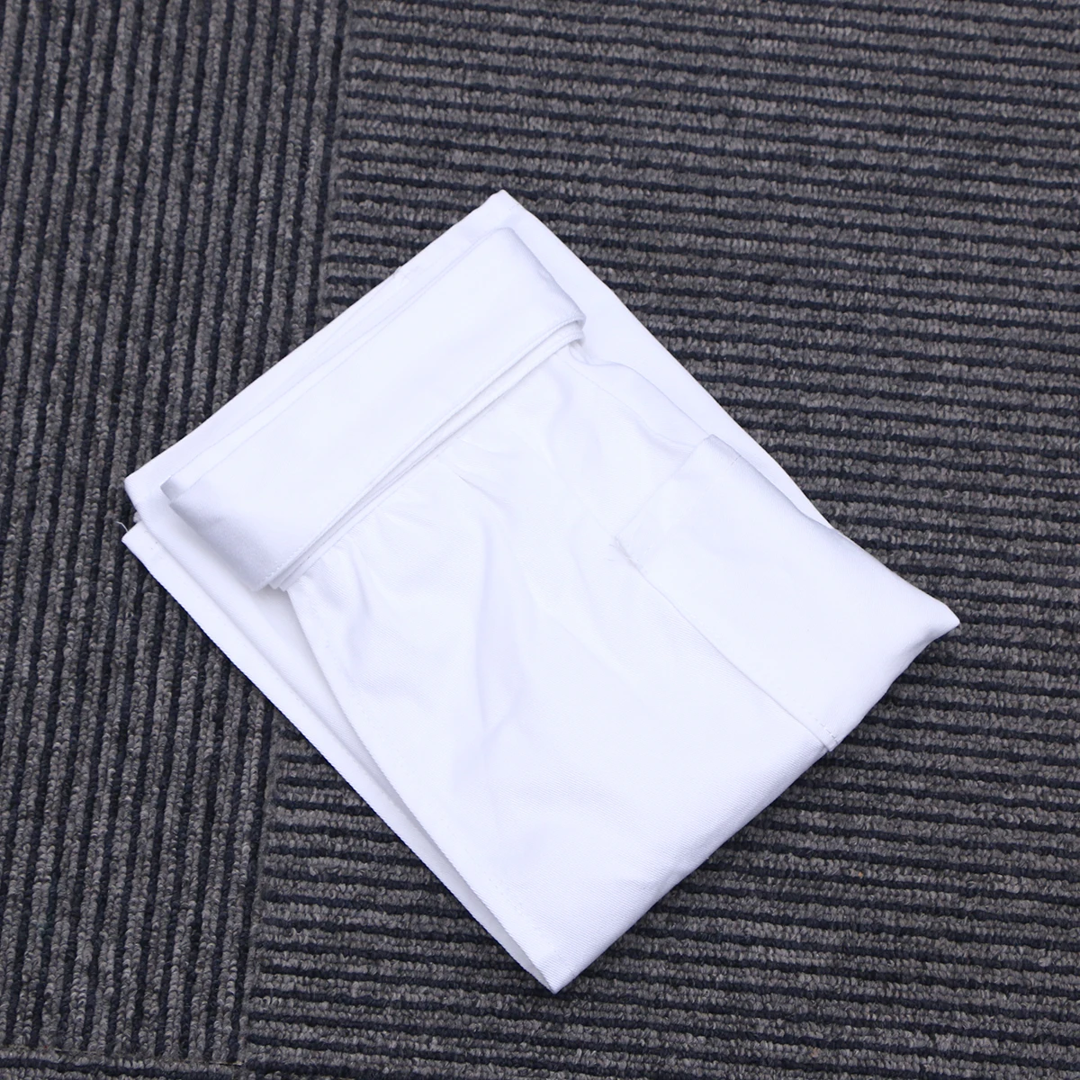 

Short Waist Apron Cotton Water Oil Resistant Cooking Housewife Maid Servant Hotel Cafe Bakery Cosplay Costume Pockets