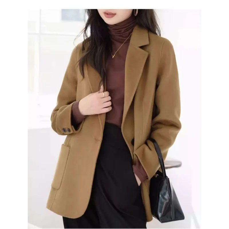 Chaqueta de traje de lana color Camel para mujer, abrigo corto de manga larga, chaqueta de moda de alta calidad para otoño/invierno 2025