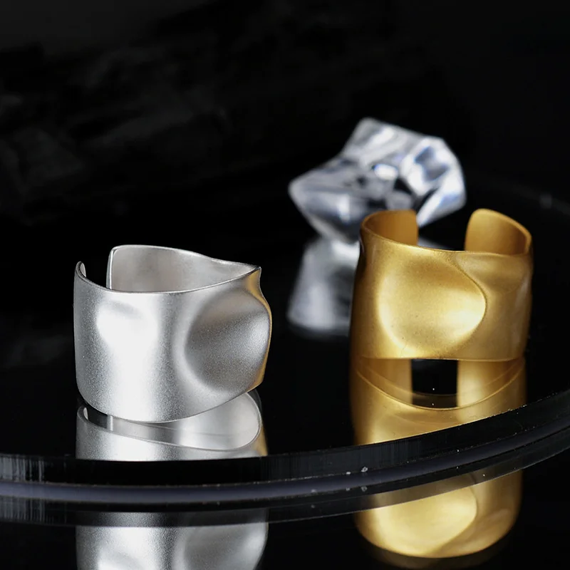 

Женская матовая фольга из серебра пробы, с эффектом открытия от ветра