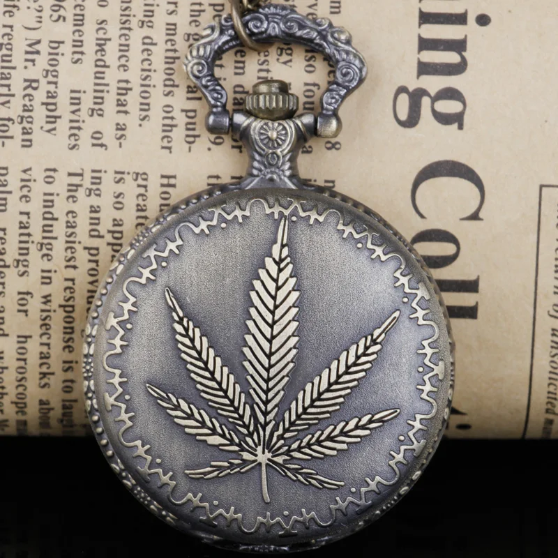 أفضل الهدايا خمر البرونزية ساعة الجيب الكوارتز تصميم مابل ليف قلادة قلادة ساعة الجيب على مدار الساعة للرجال والنساء