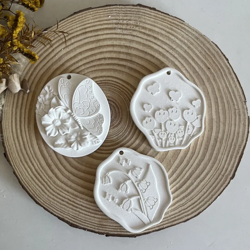 Flower Butterfly Silicone Mold DIY Pendant Aromatherapy Gypsum Resin Mould Car Gypsum Plaster Tagging Mold Wax Tablets Molds