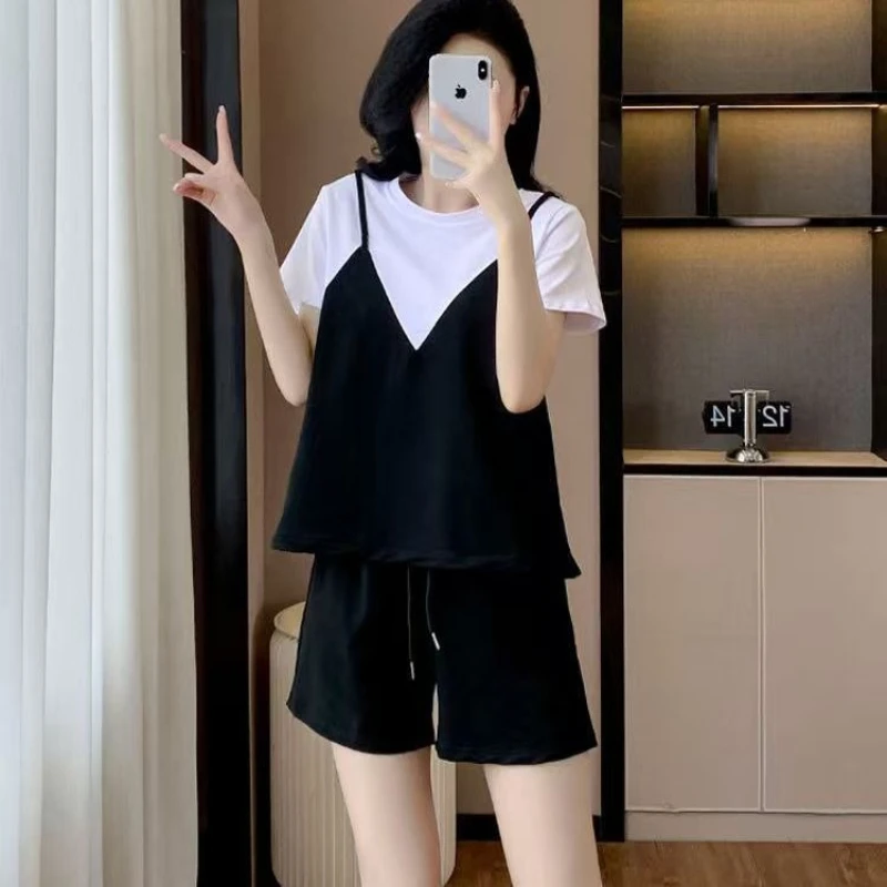 

Women Summer Stylish Shorts And T-shirt Set Casual Sport Running Two Piece Outfit Breathable Gym Fitness Wear