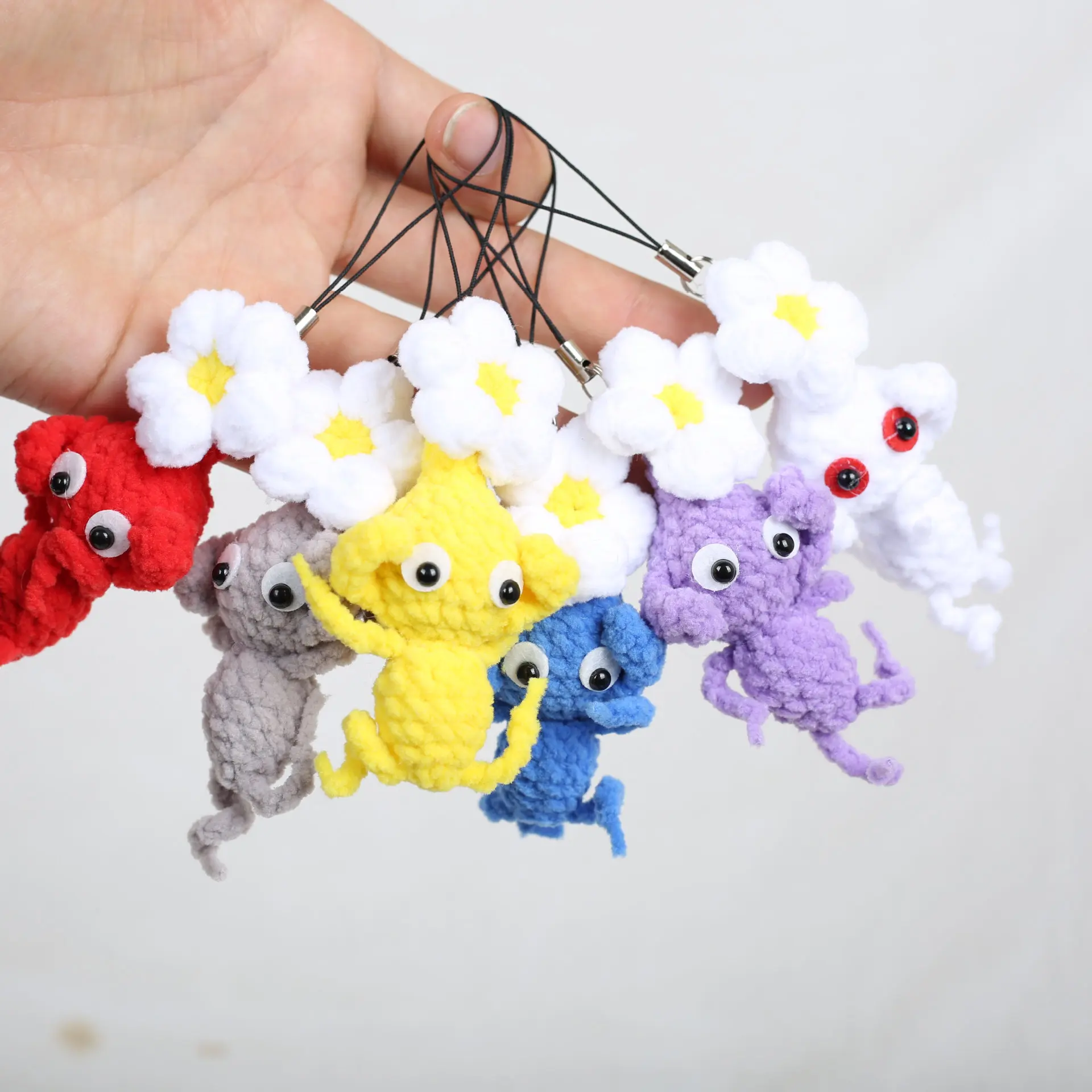 

Hot Mini Plush Pikmin Doll Keychain Soft Stuffed Bag Charm Pendant Decoration Red Yellow Blue Multicolored Toys Hanging Gift
