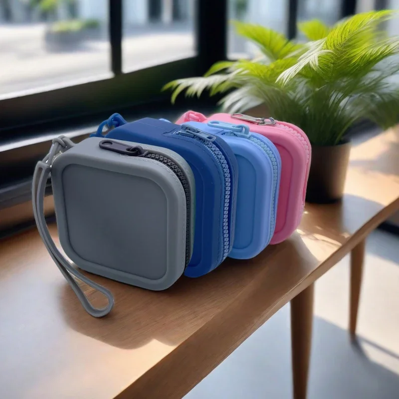 Portafoglio portaoggetti in silicone Portamonete Semplice borsa cosmetica con cerniera impermeabile Borsa per auricolari Borsa quadrata piccola per studenti