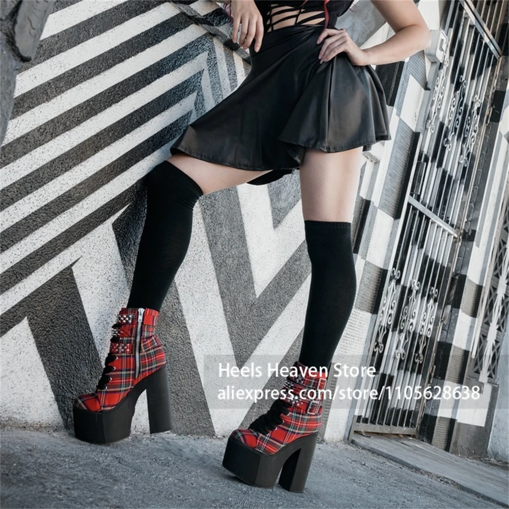 Multi Adjustable Buckle Straps Punk Gothic Platform Boots Spike Rivet Studded Decor Platform Combat Boots Music Festival Rave