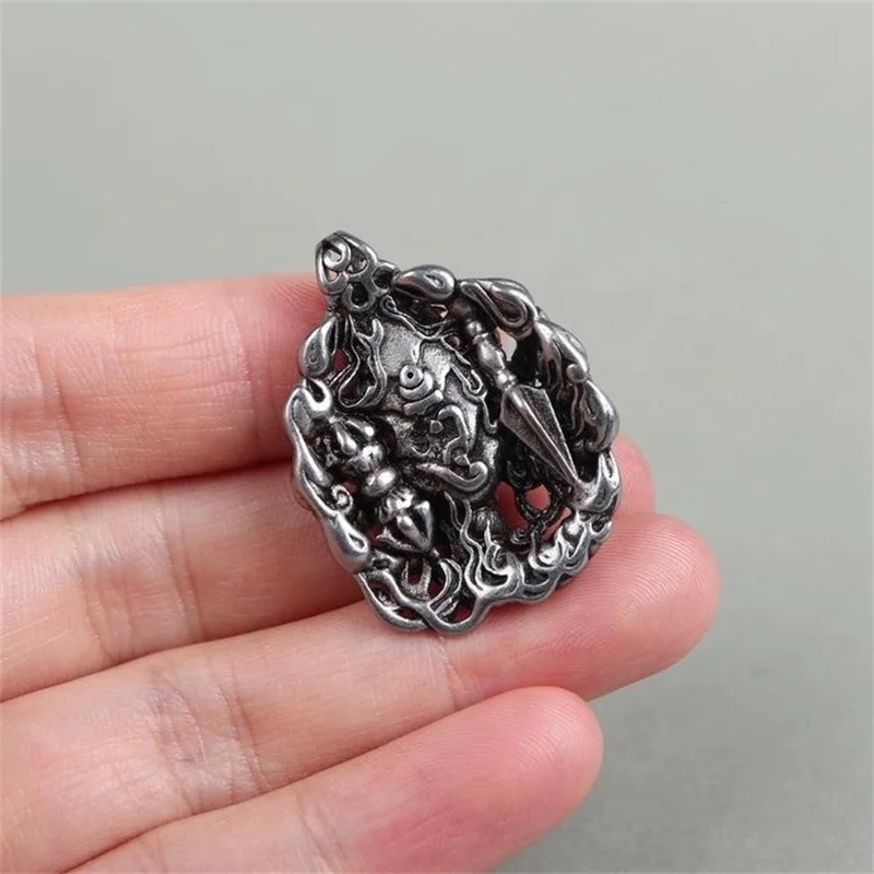 

Винтажный пламя, железный кулон в виде скорпиона, мужское колье, аксессуары, благословение Будды, ваджра, пестик, ожерелье для мужчин, ювелирные изделия