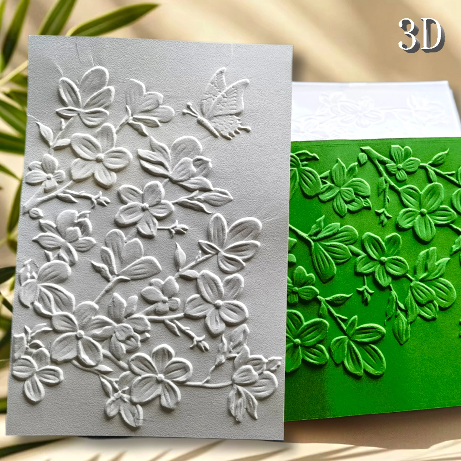 Este elegante carpeta en relieve 3D presenta ramas y mariposas de magnolia europea como su tema, exquisito y elegante. Muy su