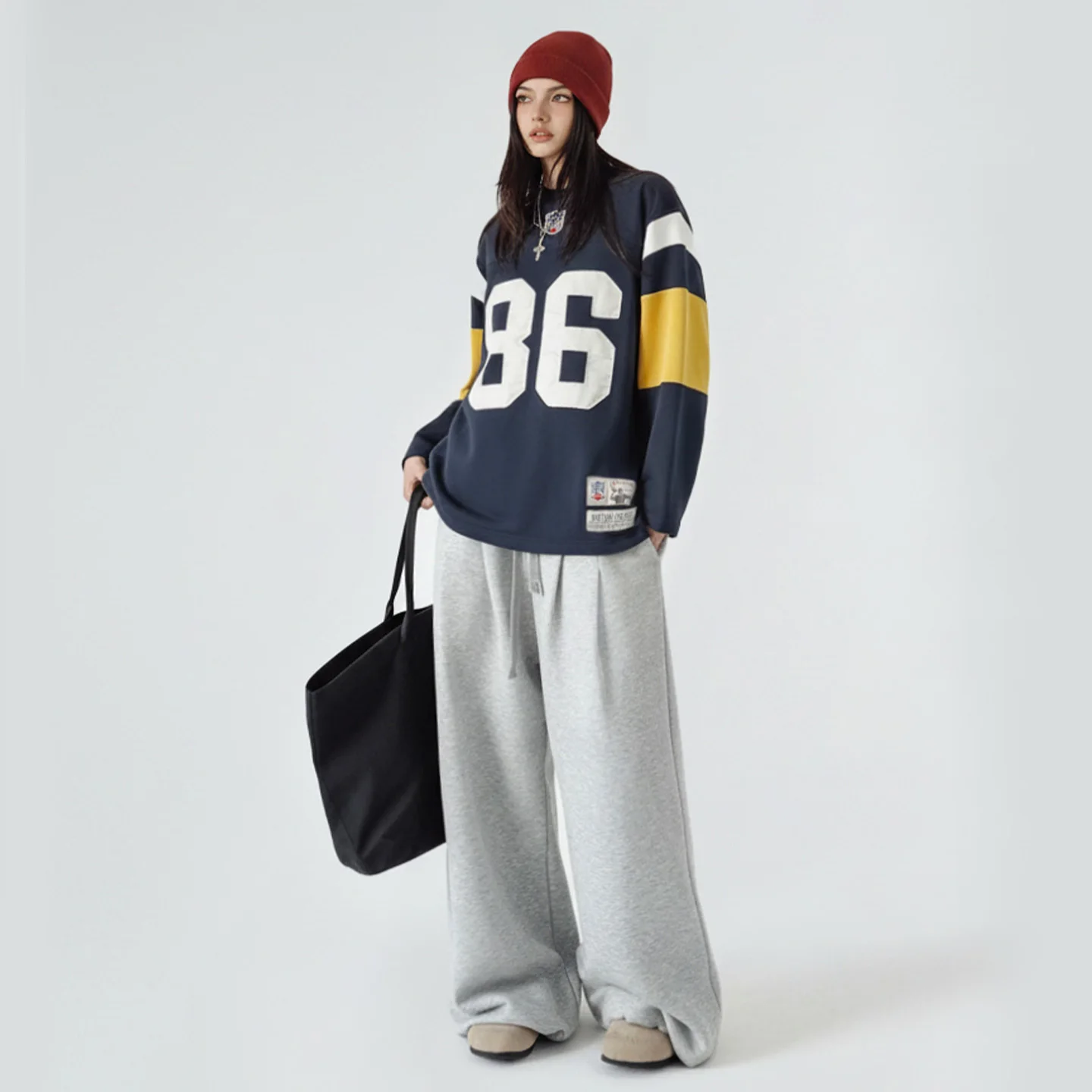 Women’s Retro Embroidered Rugby Pullover Sweatshirt - Mid-Length Cozy Fit