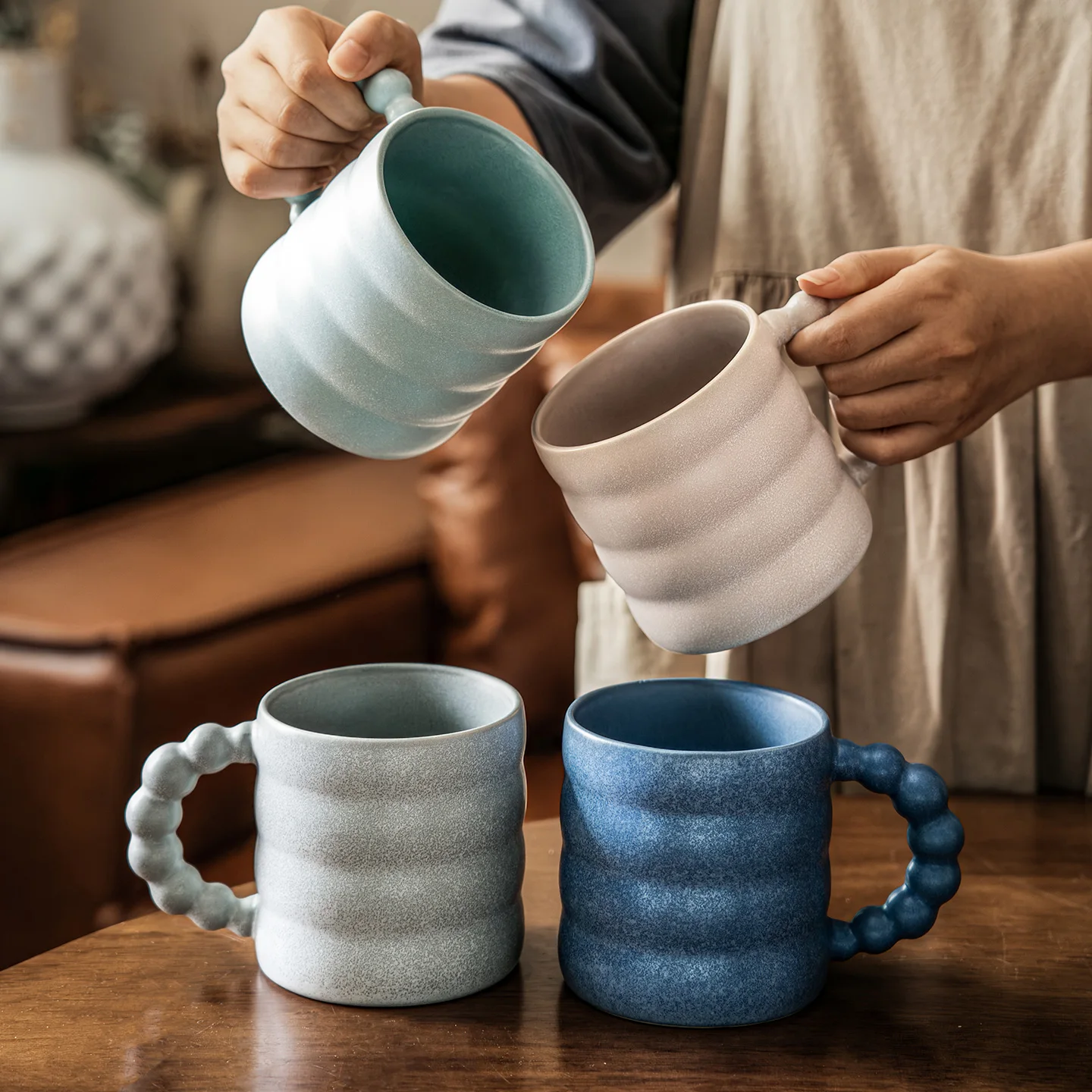 Creative Coarse Pottery Round Mug Light Luxury Colored Glaze Ceramic Handgrip Cup Retro Handheld Gift Couple Coffee Cups