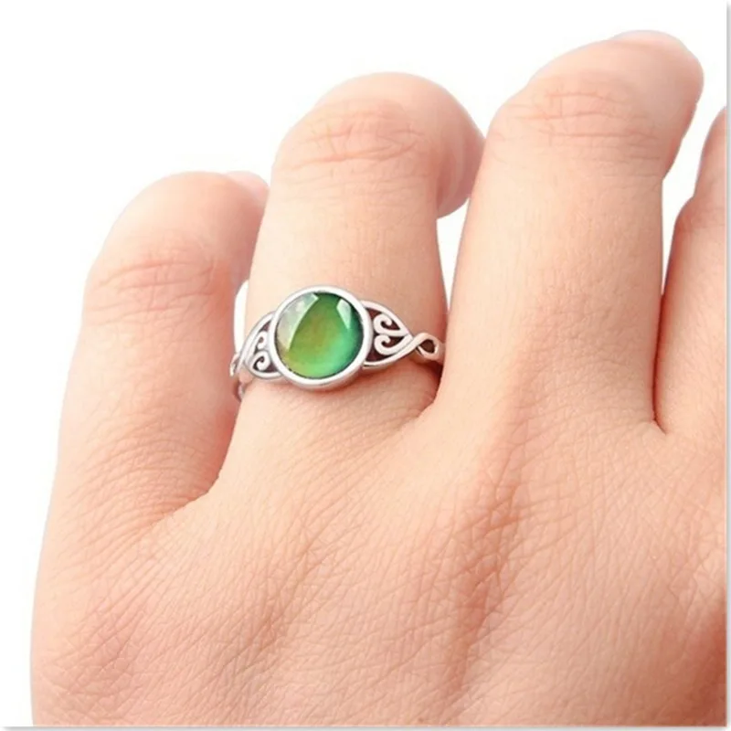 Vintage Hollow Carved Open Ring for Women Round Color‑Changing Stone Adjustable Finger Ring Bohemian Daily Party Jewelry Gift