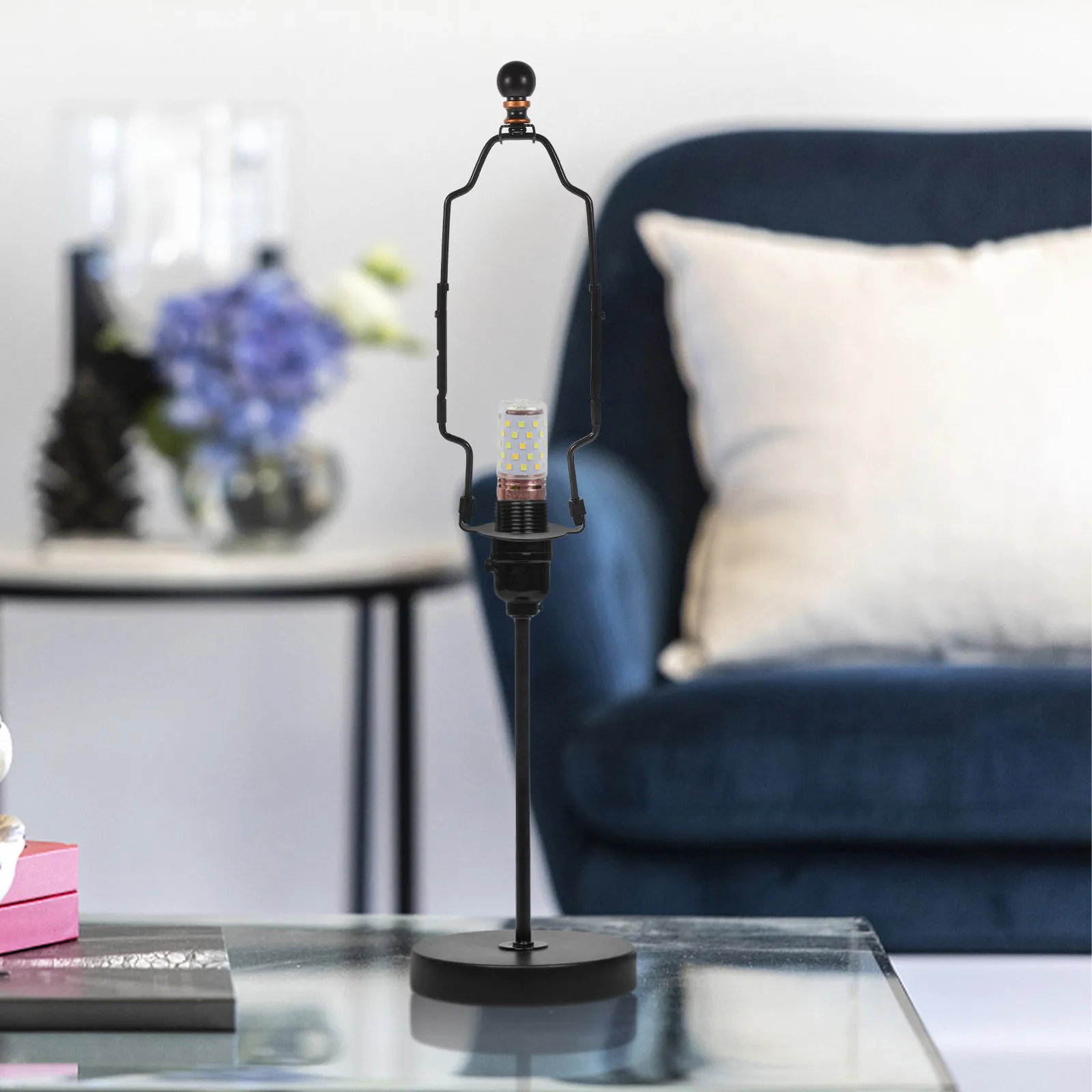 

Комплект: Напольный светильник, держатель-арфа, усиленный регулируемый кронштейн для плафона, железная рама, аксессуар для плафона, кронштейн для плафона