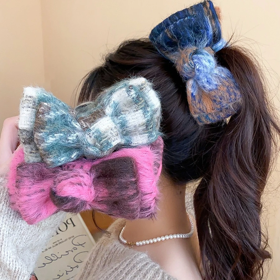 

Large Flocking Plaid Bow Hair Clips for Women Girls Buns High Ponytails Buckbill Acrylic Hairpins Sweet Headwear Autumn/Winter M