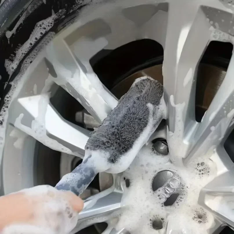 Cepillo portátil microfibra para lavado ruedas coche con mango plástico, herramienta limpieza y tallado para ne