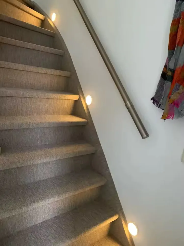 محس حركة ضوء غرفة نوم ليلة ضوء غرفة ديكور USB LED مصباح قابلة للشحن أضواء ديكور المنزل لخزانة المدخل الدرج