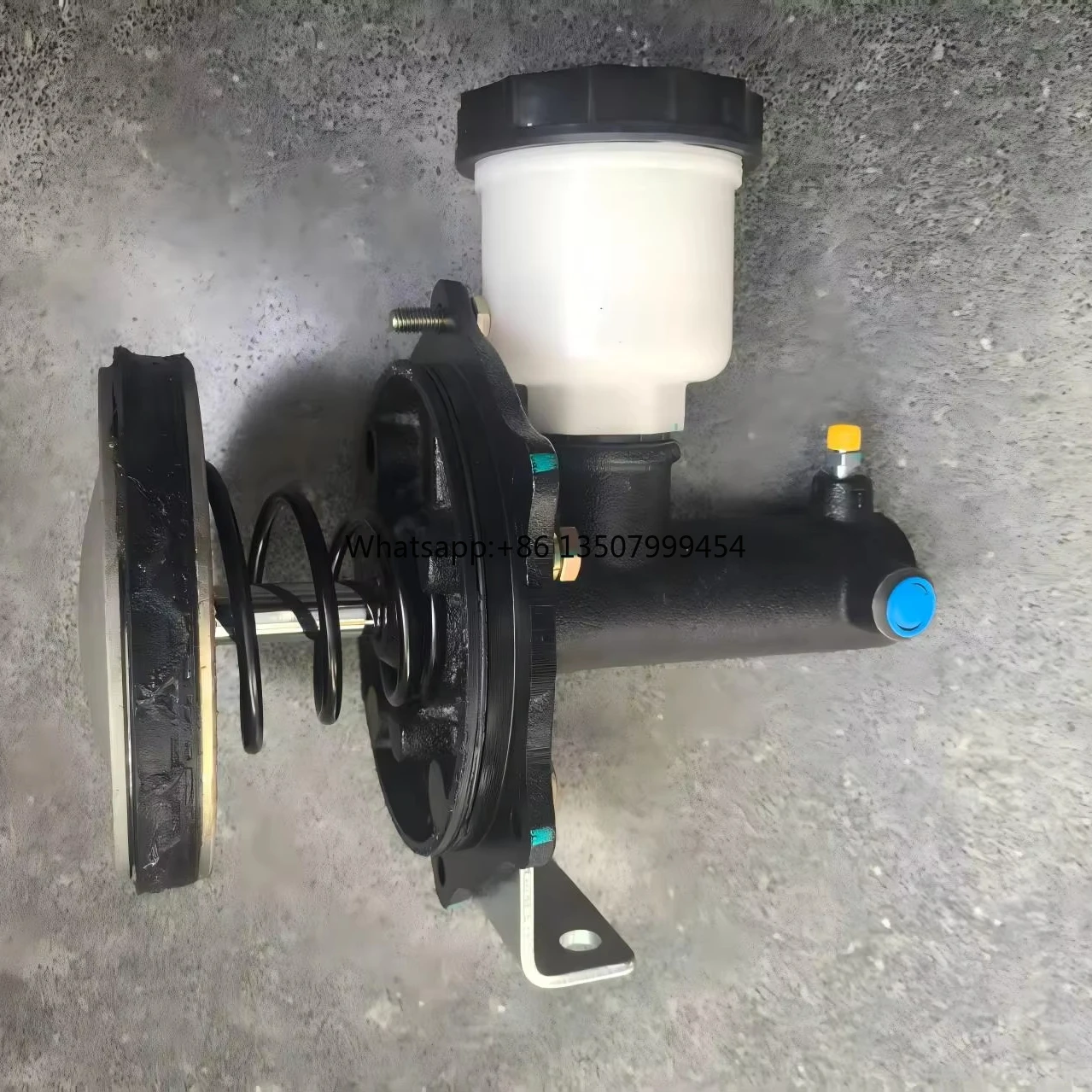 

Воздушный насос-ускоритель для строительной техники