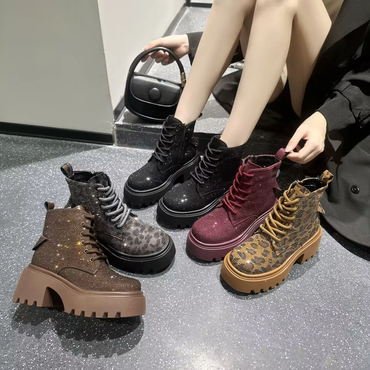 

2024 Women's Round Head Ankle Boots Pu Leather Trendy Industrial Style Flash Glitter Boot New Fashion