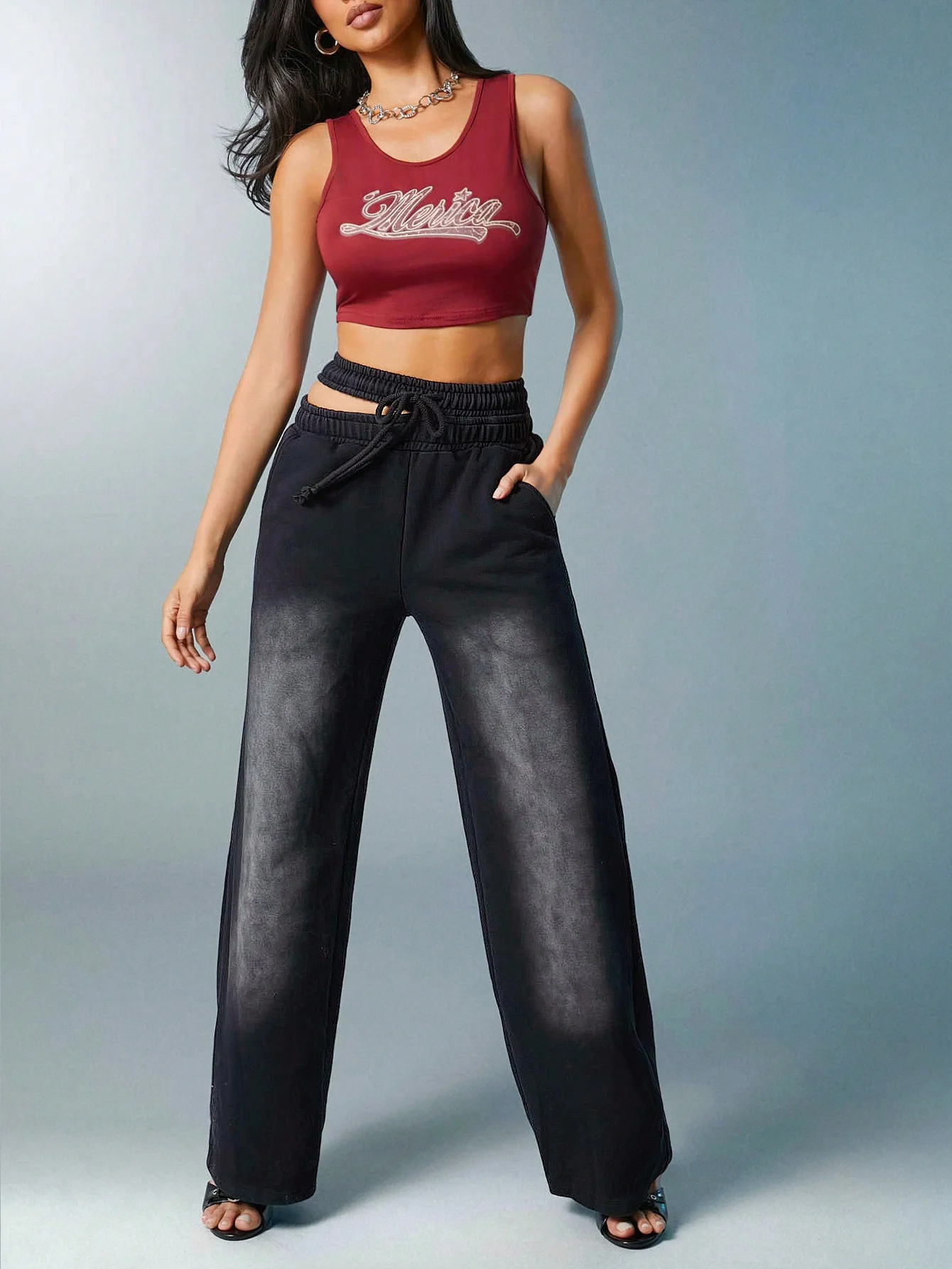 レトロな黒とグレーのジーンズ、レディースワイドレッグパンツ、2025年春と秋の最新ファッショントレンド、ゆったりとしたストレートレッグパンツ