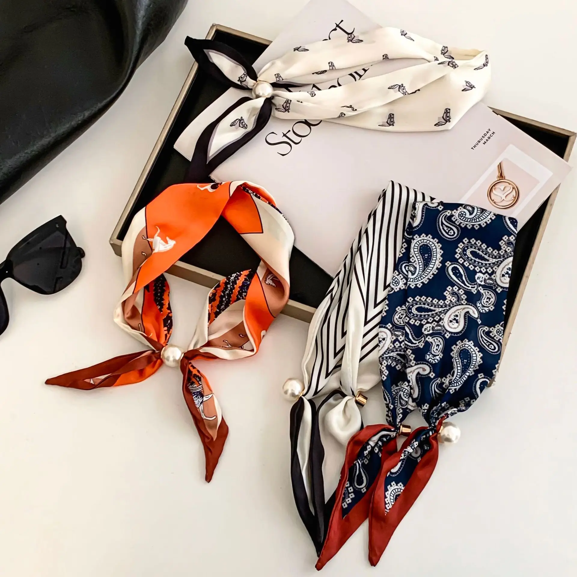 Pañuelo de Seda con Diseño de Flor de Anacardo para Mujer, Ligero y Versátil, Estilo Bandana, Ideal para Uso Diario, Oficina, Fiestas, Vacaciones, Estilo Boho