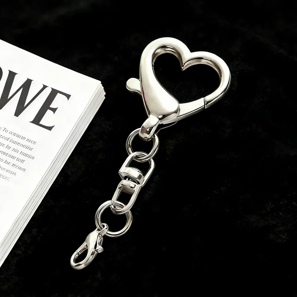 10/20 stuks zilverkleurige legering hart sleutelhanger sleutelhanger hanger hartvormige sluiting voor doe-het-zelf sieraden accessoires