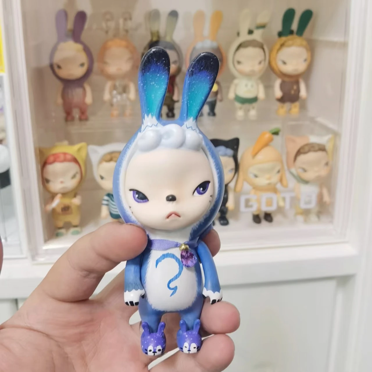 Sooya Ban Golden Star Shining Colorful Diamon Behind Head Bunny Ear Figure Toy Designer Art Collection Doll Turnnable Face Girl