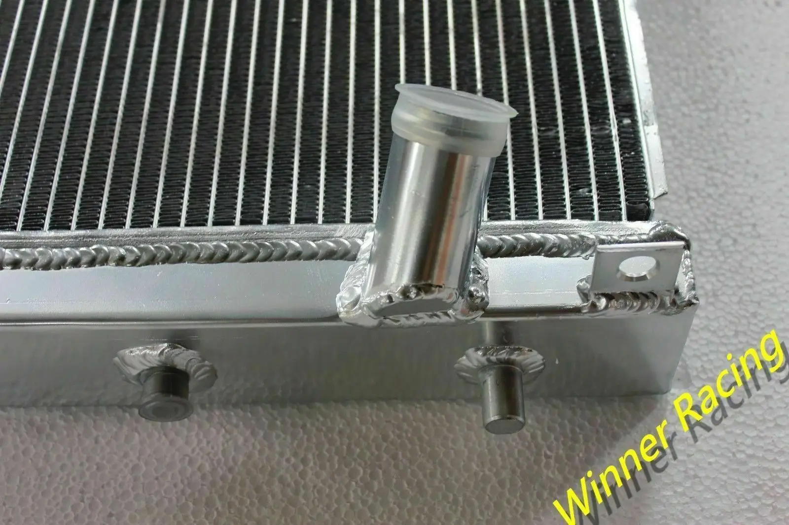 Aluminum radiator for MITSUBISHI PAJERO/MONTERO/SHOGUN III V60/V70 3.2 DID V68W/V78W