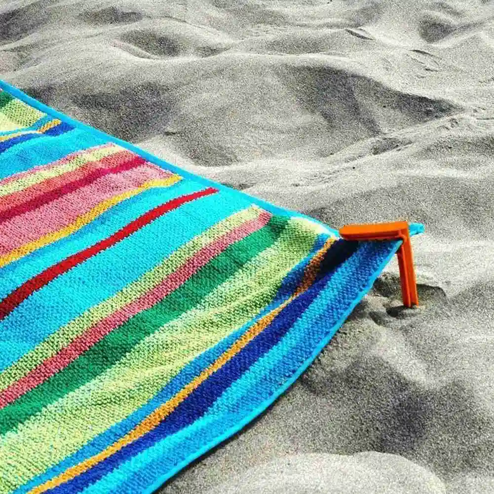 Beach Towel Clip Camping Mat Clip Random Color Outdoor Decor