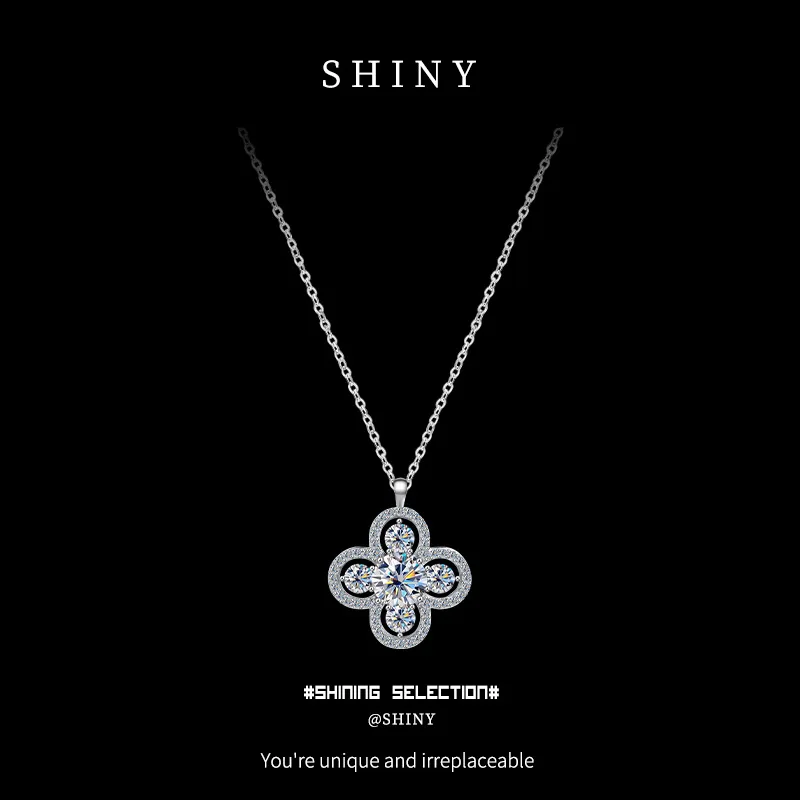 

S925 Sterling Silver 4-Leaf Clover Necklace with Exquisite D Color VVS1 1ct Moissanite - Jewelry Gift for Valentine's Day