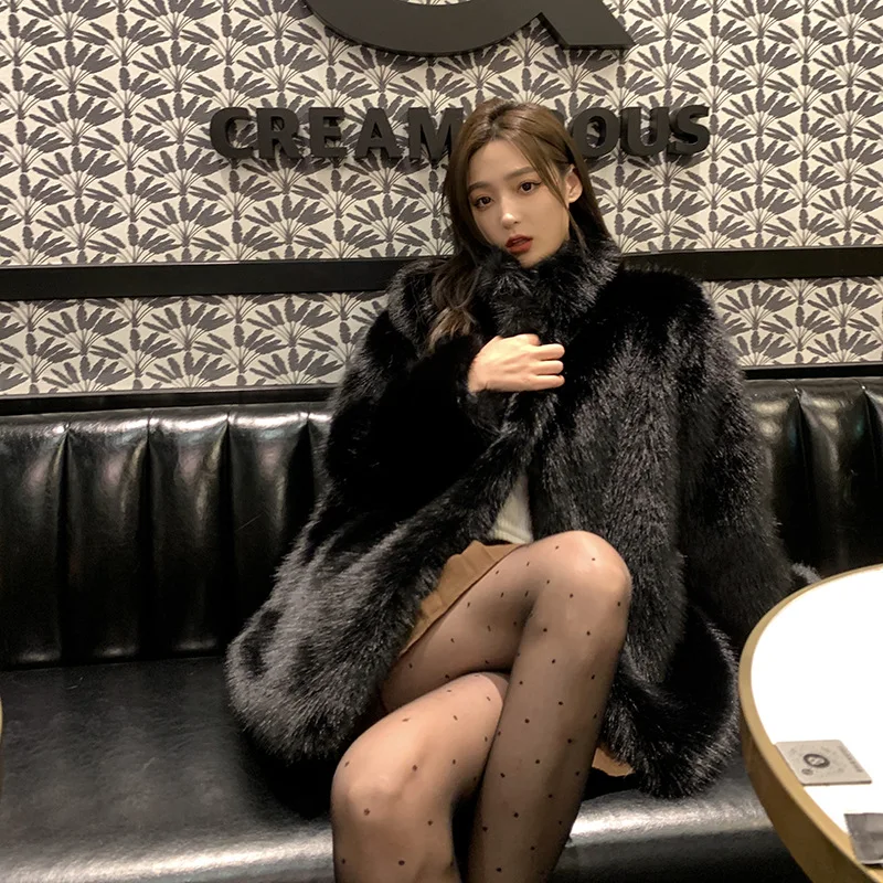 

Faux Fur Decor Coats Womens Stylish Block Clothing Event Senior Street Style Full Slim Fitting Outerwear Solid Autumn Down Trend