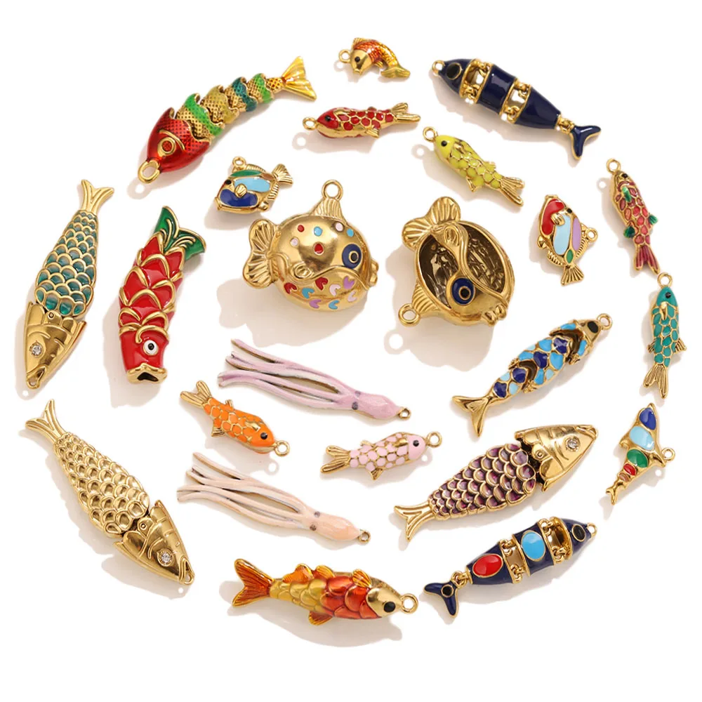 1-5 Stück Charm-Anhänger Ozeanfische Tierschmuck Goldfarben Roter Edelstahl Emaille Fisch-Charms DIY Ohrringe Damenschmuck – Detail 3