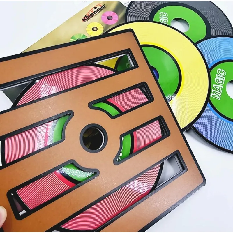 【中古】「未使用品」［CD］Illusion of Safety Color Changing CD / Vanishing CD Magic Trick (No Silk) DISK Clip