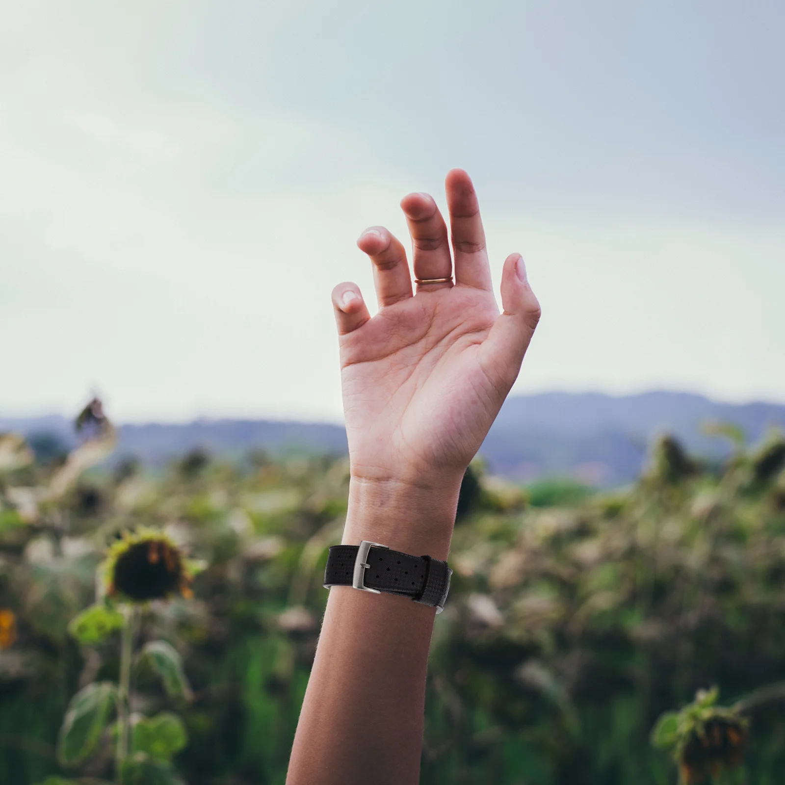 

Silicone Watch Band Comfortable Durable Silicone Watch Strap Flexible Adjustable Replaceable Non-Slip Band Watchband