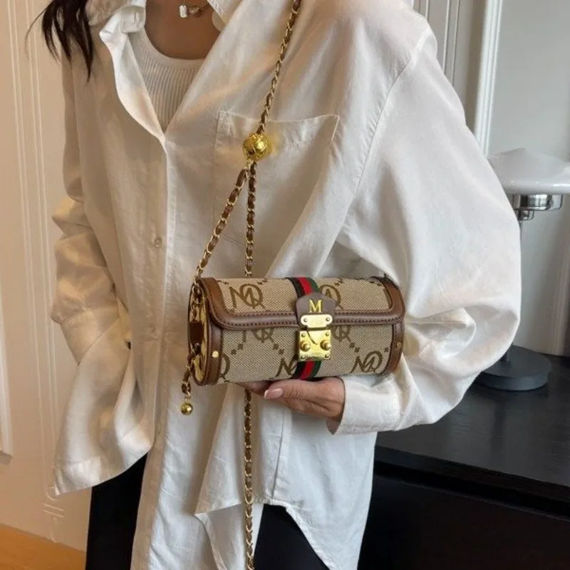 

Elegant Designer Diaper Bag For Women Luxury Crossbody Bag Minimalist Vintage Tote Leather Large Capacity Messenger Bag