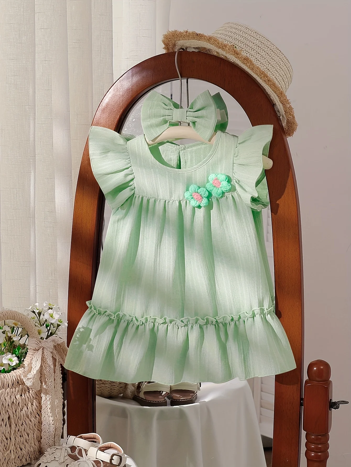 

Летнее мятно-зеленое платье с развевающимися рукавами для маленьких девочек, платье принцессы с бантом и цветочным декором, подарок на день Святого Валентина/день рождения