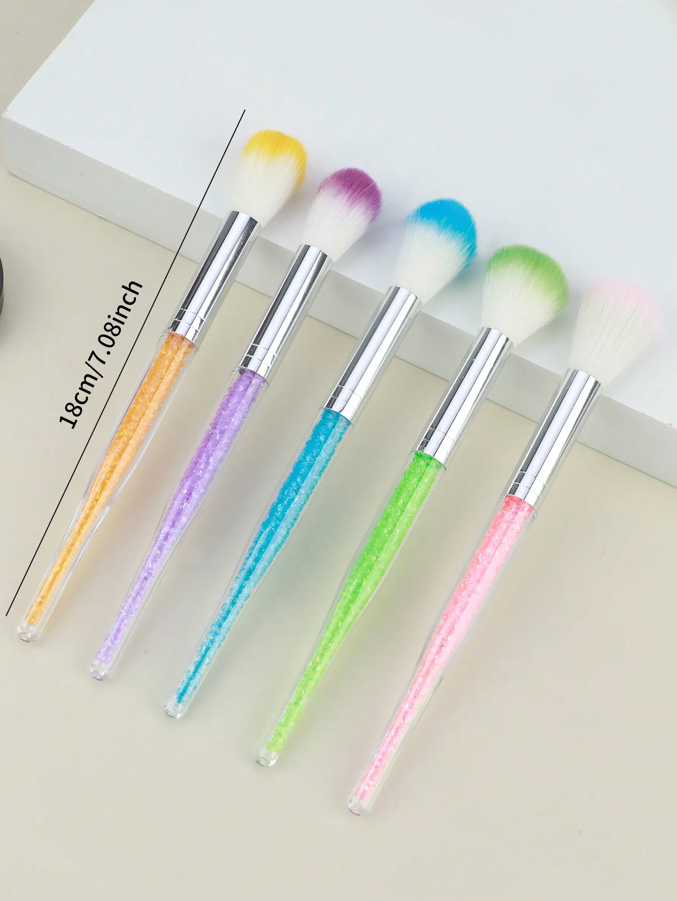 1 Pcs Gradient Bristle Powder Blush Makeup Brush Transparent Handle Filled With Blue Glitter Soft Cosmetic Blending Brush