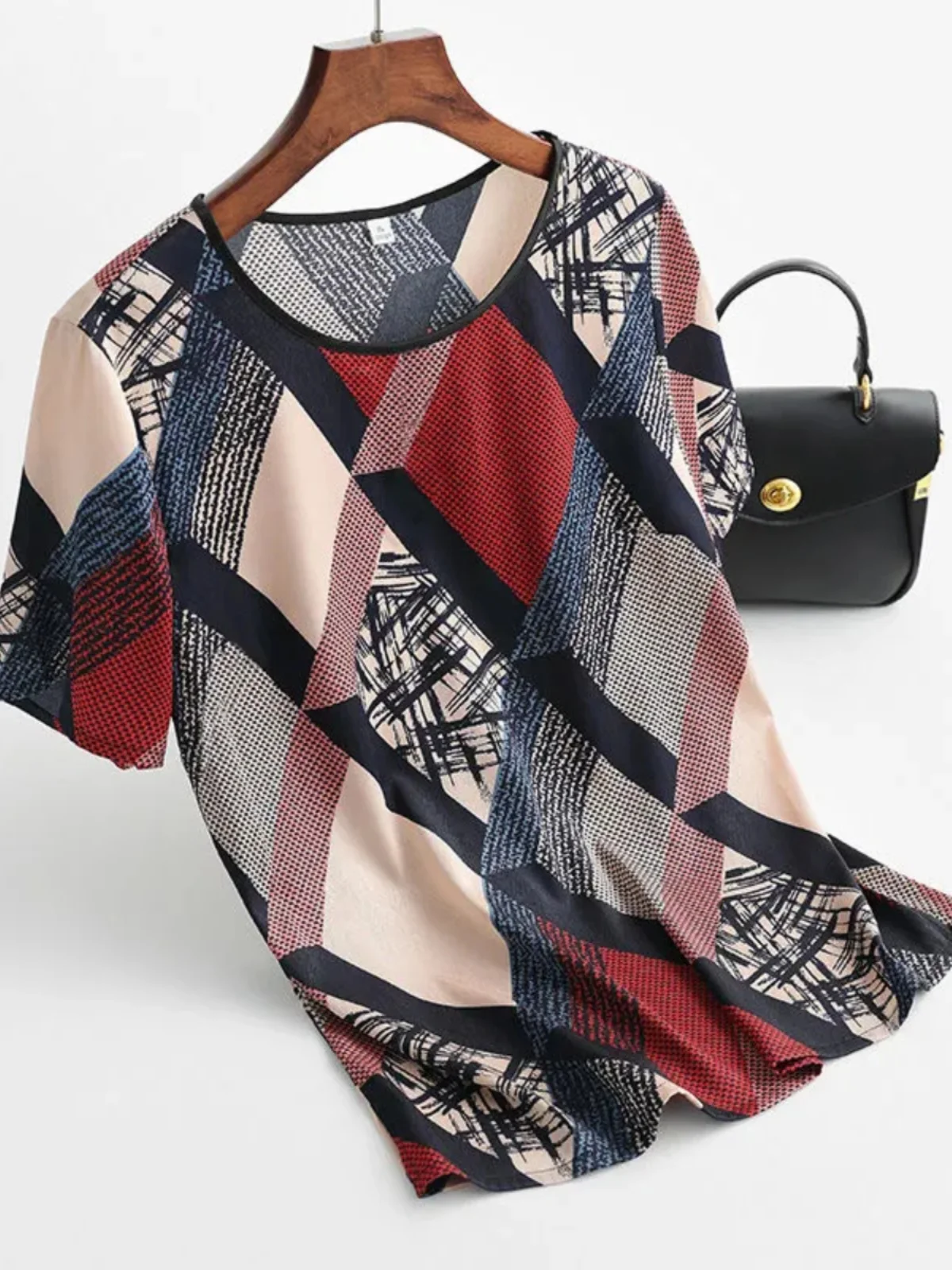 夏用アイスシルクゆったりラウンドネックポケット付きレディースtシャツカジュアルスタイルプラスサイズママファッション軽量トップス