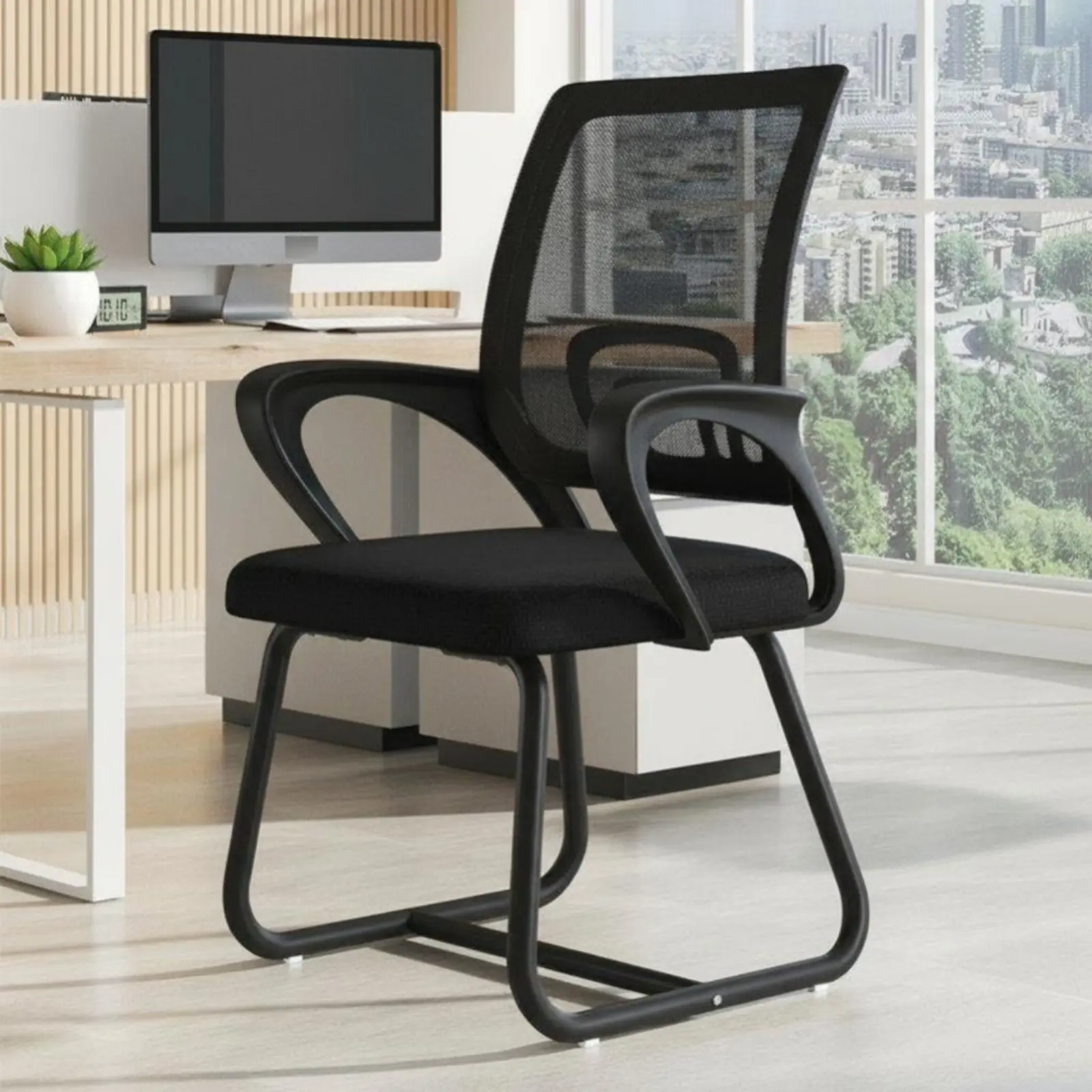 

Эргономичное офисное кресло с высокой спинкой, регулируемое по высоте, с подголовником, бесшумными колесиками, усиленное.